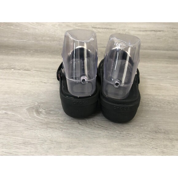 Crocs Sanrah Hammered Circle Women's US 7 Black Rubber Slip-On Flip Flop Sandal - Picture 2 of 6